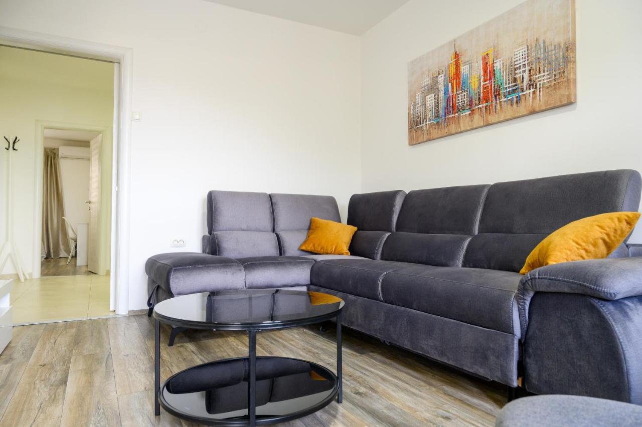 Apartment Tina โพลเช ภายนอก รูปภาพ