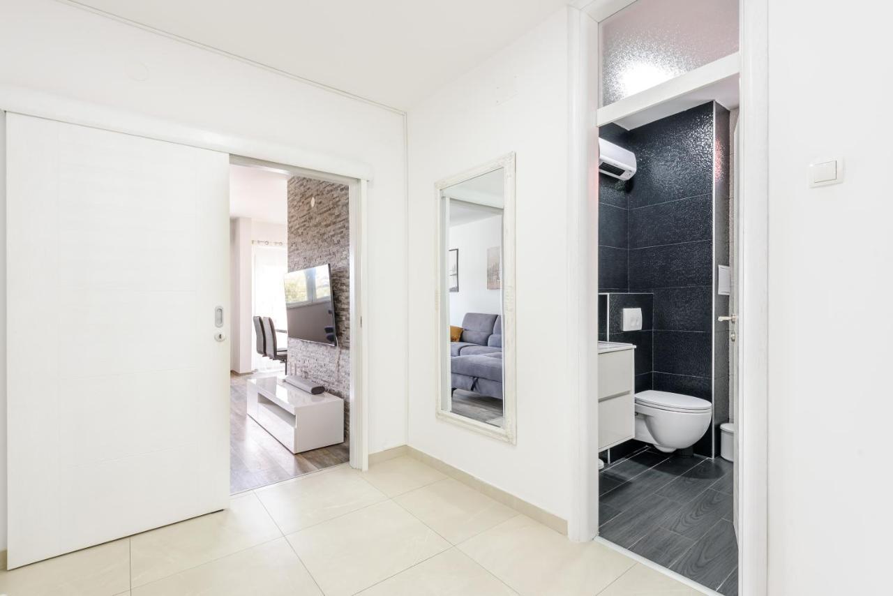 Apartment Tina โพลเช ภายนอก รูปภาพ
