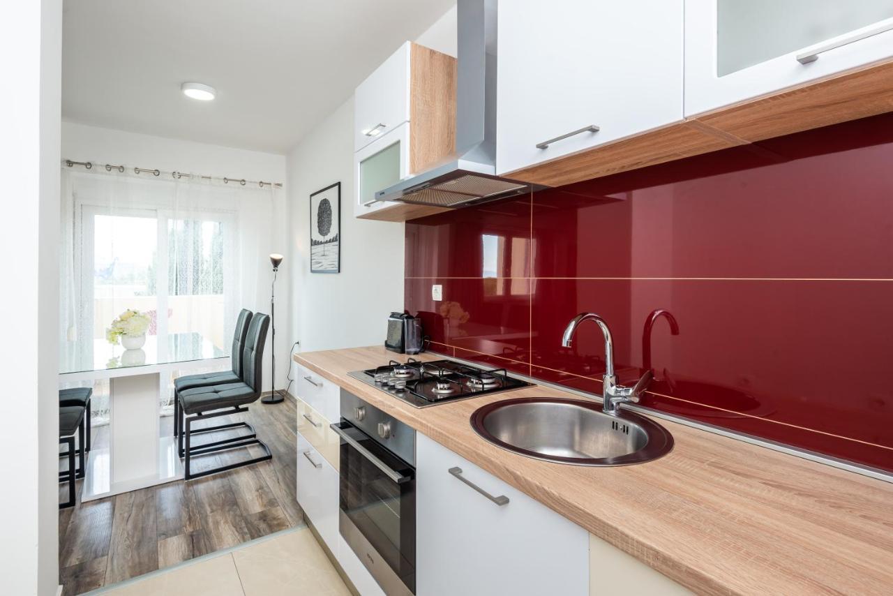 Apartment Tina โพลเช ภายนอก รูปภาพ