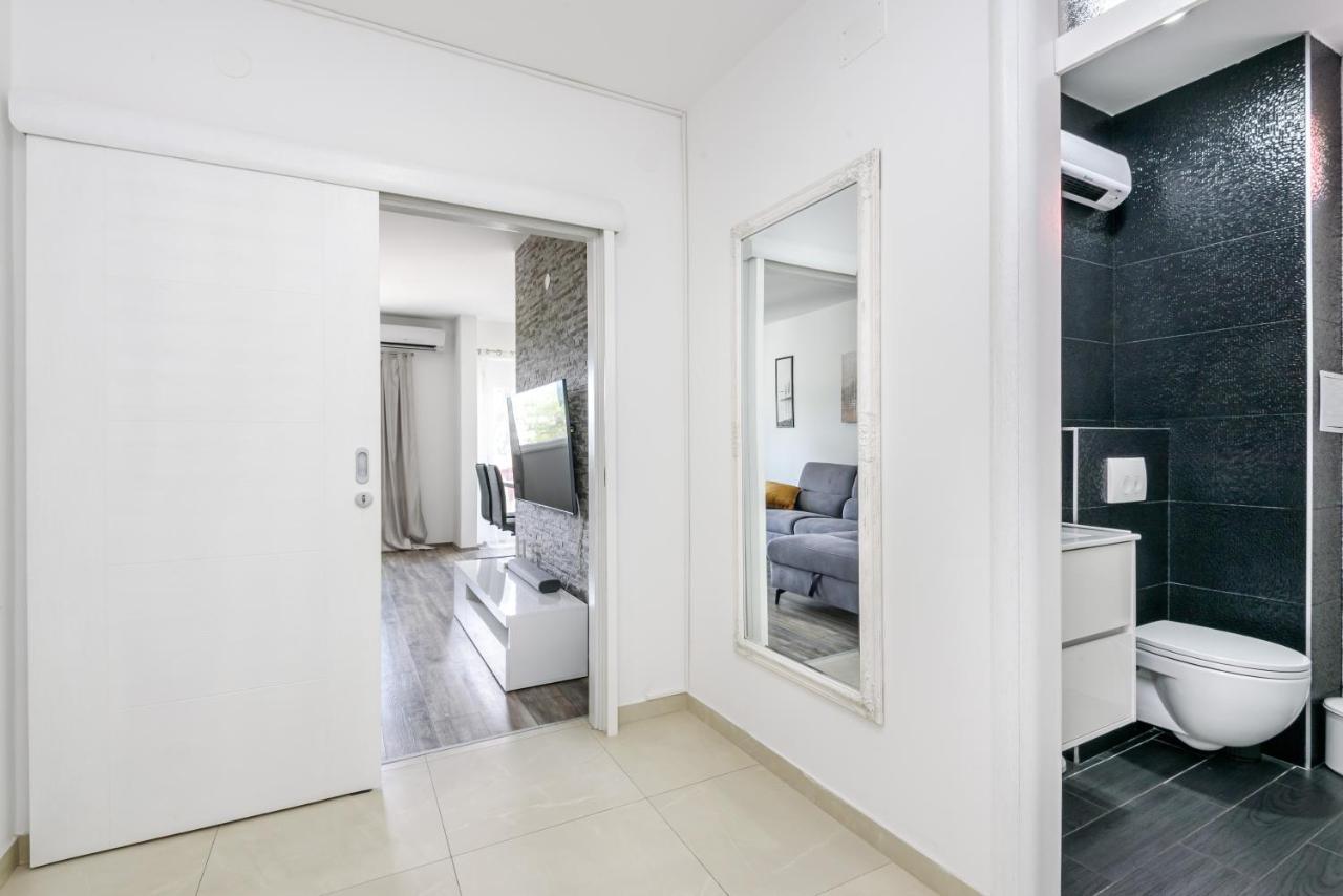 Apartment Tina โพลเช ภายนอก รูปภาพ
